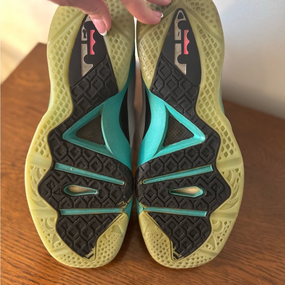 EUC LeBron 9 P.S. Elite South Beach Men’s 11 RARE & Authentic - Picture 10 of 10